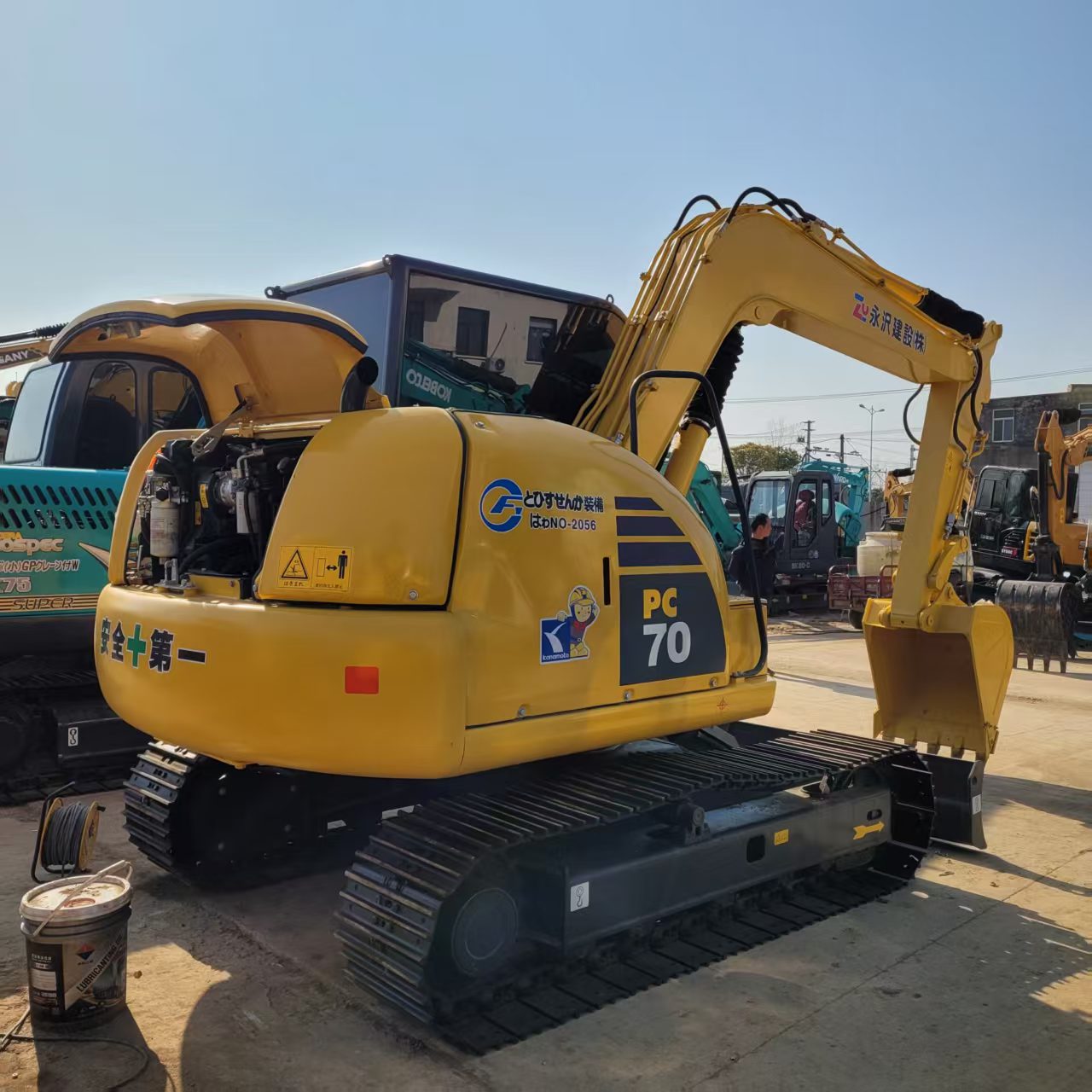 Komatsu PC130